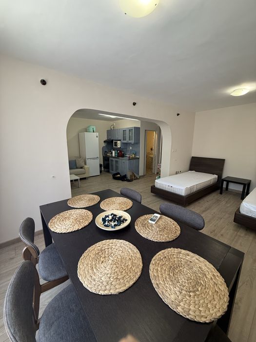 Дава се под наем Двустаен апартамент в Варна, Базар Левски - 80 кв.м за 850 € - Снимка #1