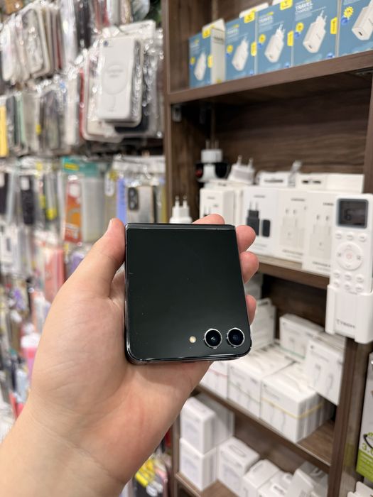 Samsung Z Flip 5