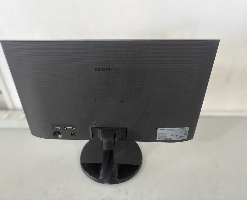 Компютър DELL I5-6500 - Mонитор Samsung