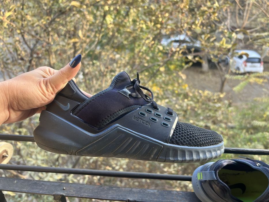 Кроссовки 40 размер