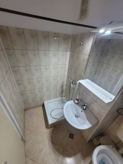 Proprietar vând apartament 2 camere nedecomandat