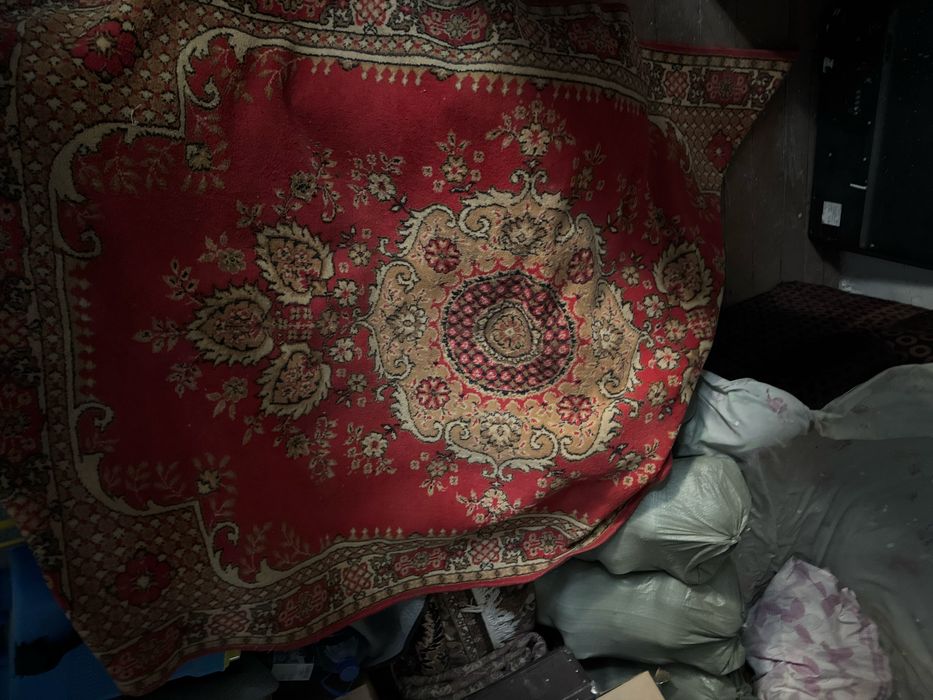 продам ковры разные