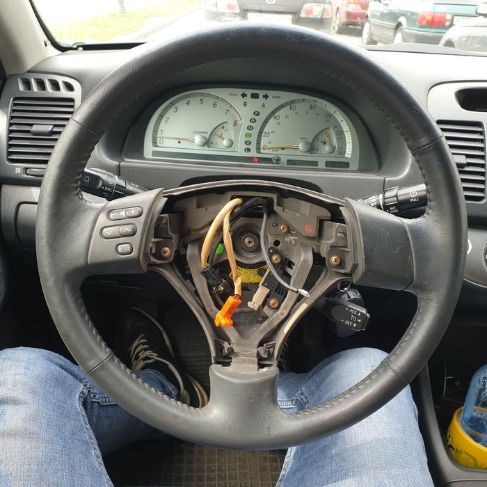 Мульти руль, кнопки с левой стороны камри SE 35