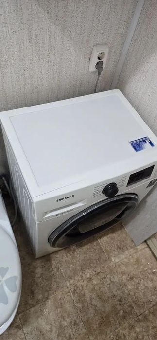 Продам стиральную машину