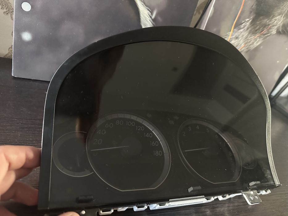 Спидометр toyota crown madesta