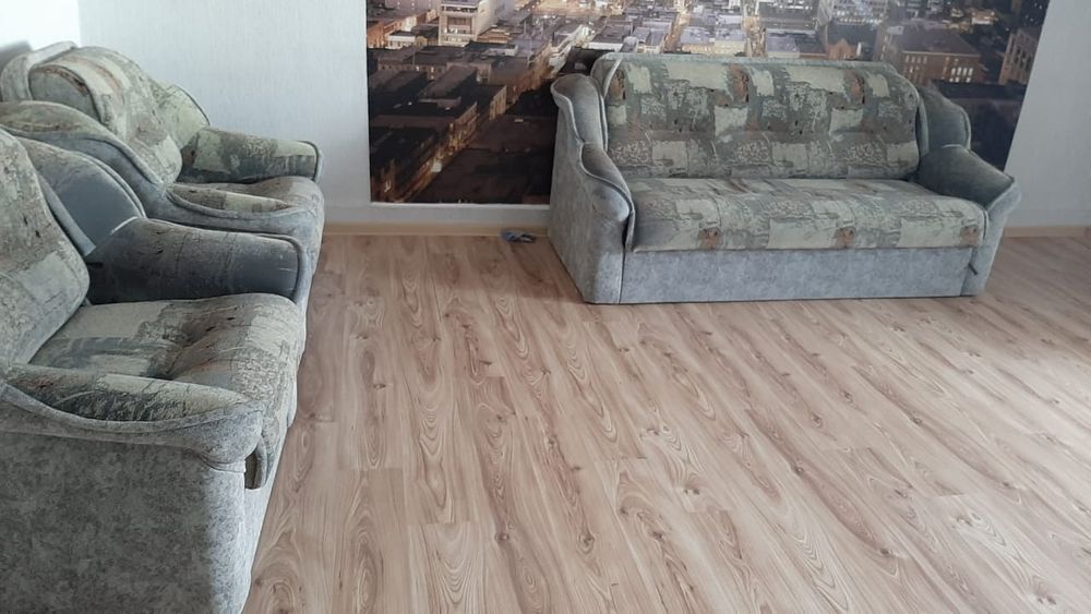 Диван и два кресла