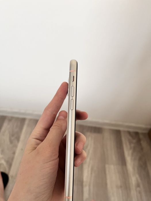 Айфон 11   128 гб.