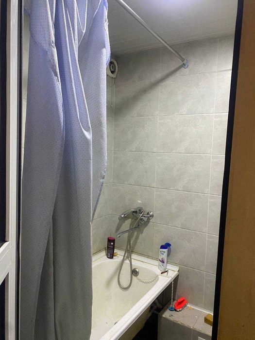 Продаётся 1-комнатная квартира на Юнусабаде 14 (балкон 2*6)