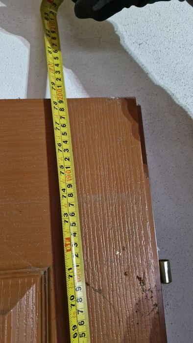 Vând ușă de lemn pentru magazie