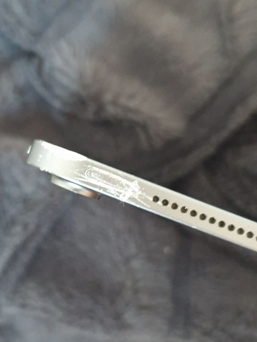 iPad Pro (12,9 inchi) (generația a 3-a).