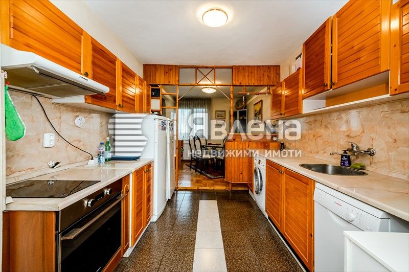 Продава се Тристаен апартамент в София, Младост 4 - 100 кв.м за 3500 €/кв.м - Снимка #5