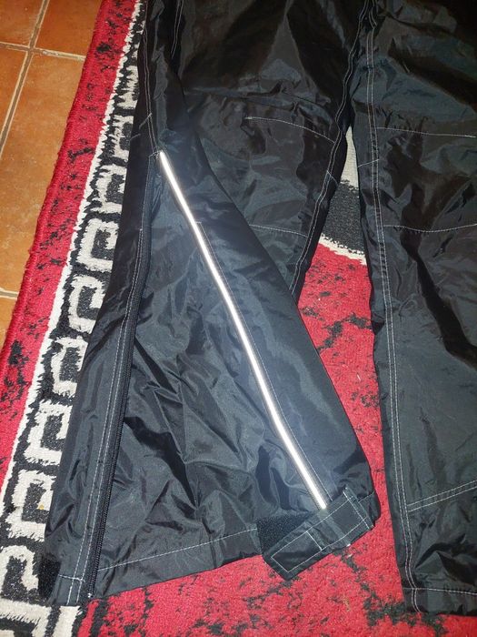 pantaloni HELD moto sau alt sport,impermeabili ( grosi ) ,marimea L