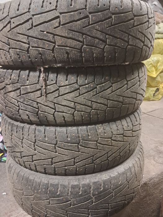Продам шины комплект.б/у 225×70×16