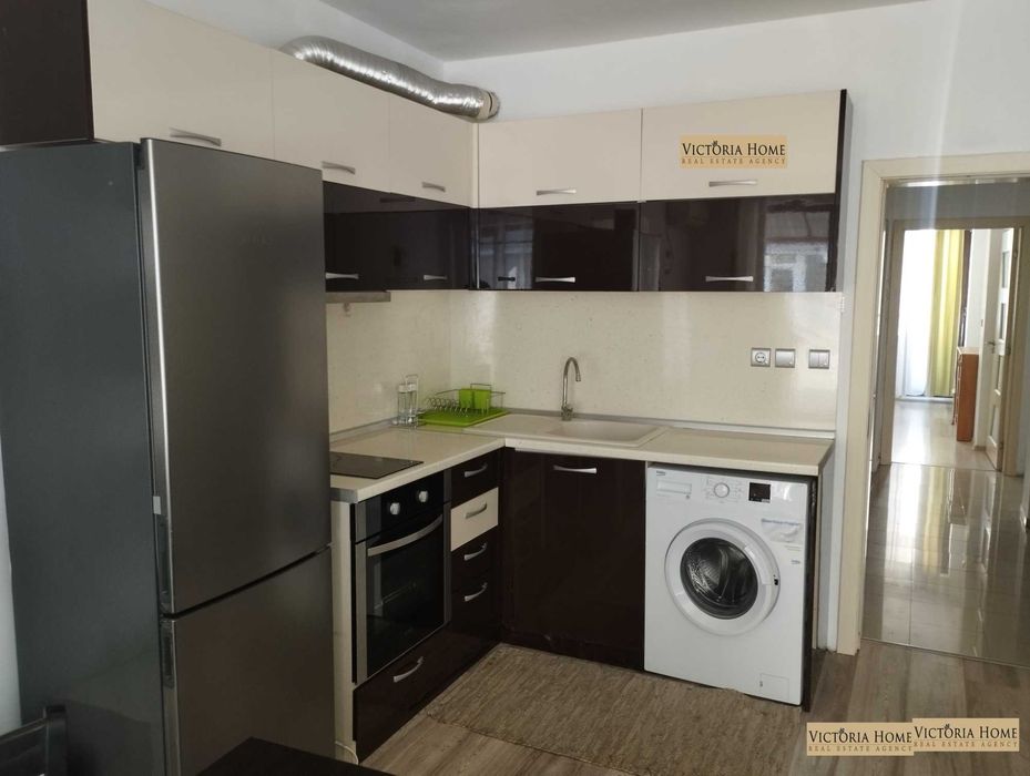 Продава се Тристаен апартамент в Бургас, Пристанище Бургас - 100 кв.м за 2499 €/кв.м - Снимка #16