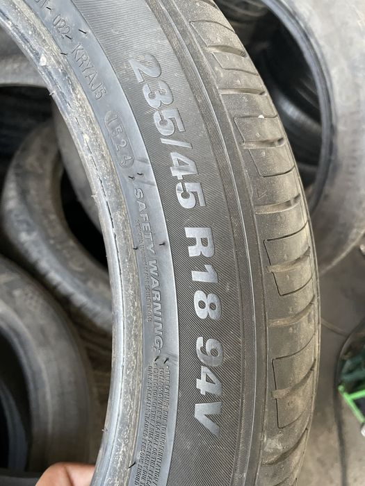 235/45/18 летний
