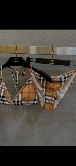 Costum de baie Burberry, model 2026, 8 modele, pret fix