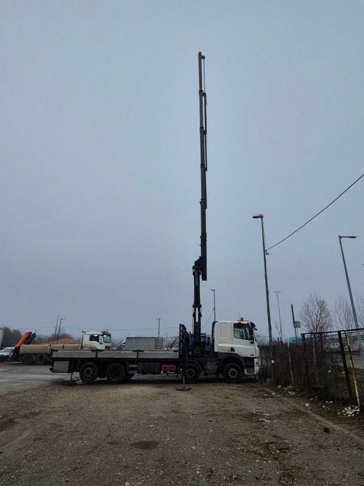 камион с кран транспорт и товаро -разтоварни услуги-професионално решение