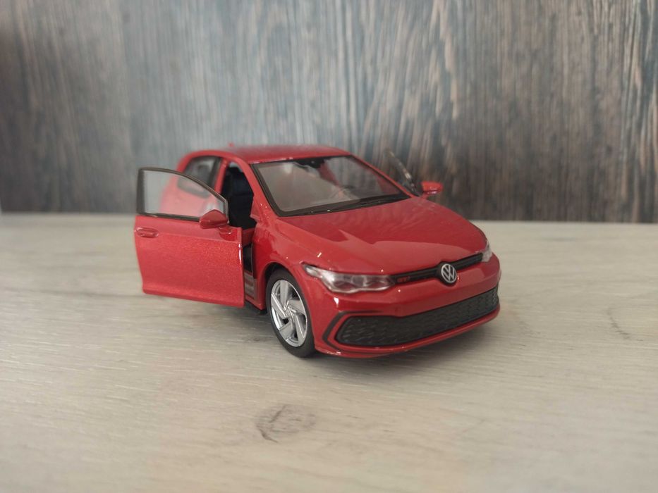 Метална количка Volkswagen Golf 8 GTI !!!