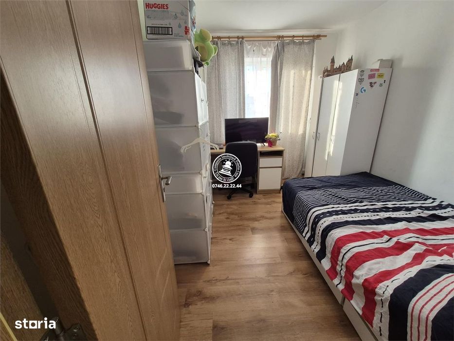 Apartament 3 camere de vanzare Alexandru cel Bun