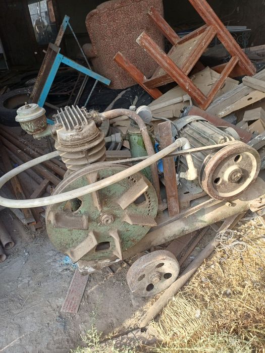 Продается компрессор для вулканизаций и.т.д.