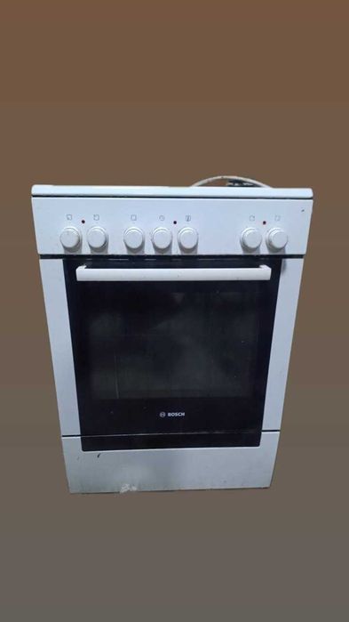 Продам электрическую плиту Bosch с духовкой б/у