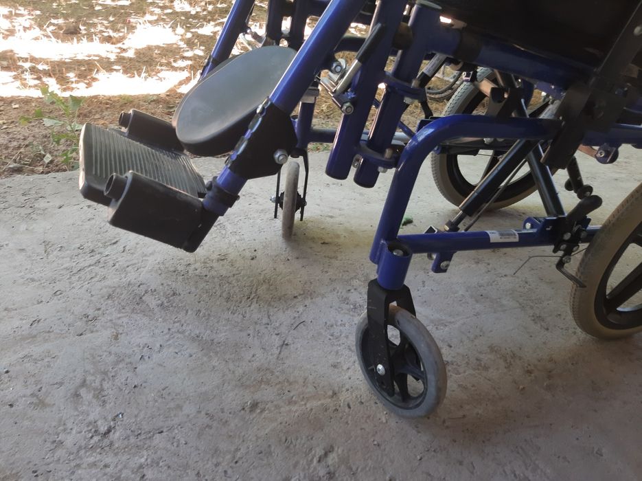 Коляска инвалитски новый