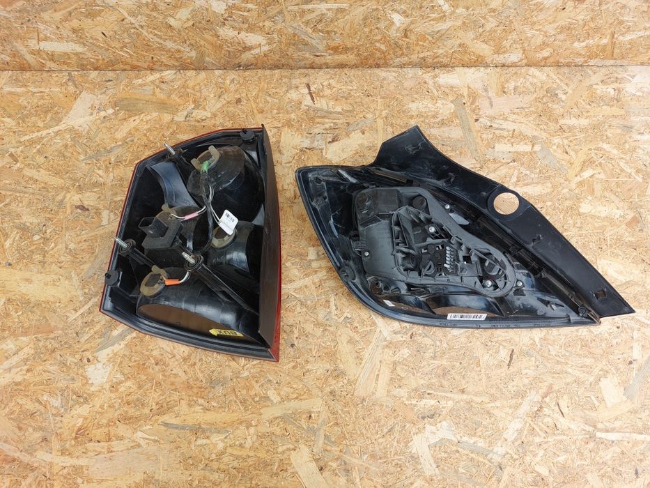 Stop tripla dreapta opel astra h gtc chrysler 300c originale