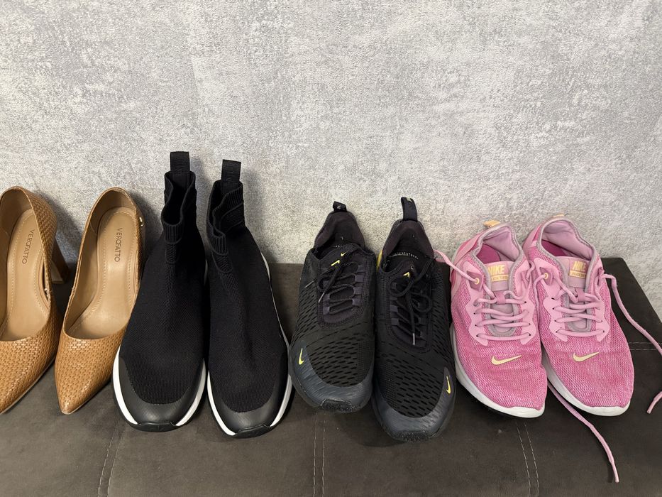 Обувки и сандали на промоция