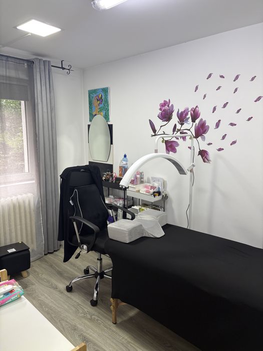 Inchiriez spatiu salon infrumusetare