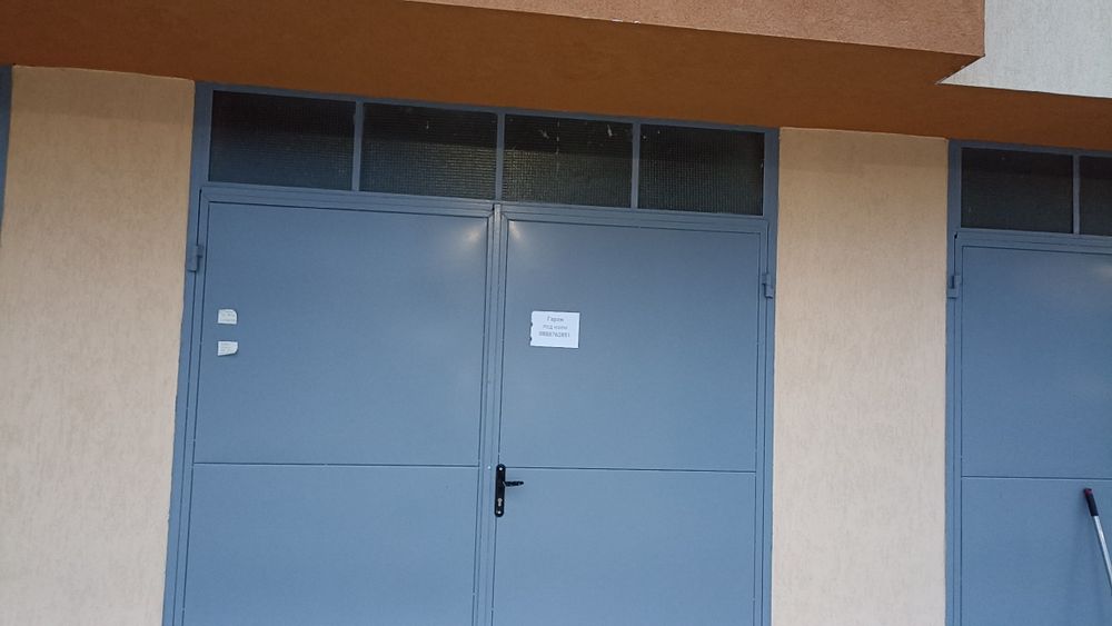 Давам гараж под наем