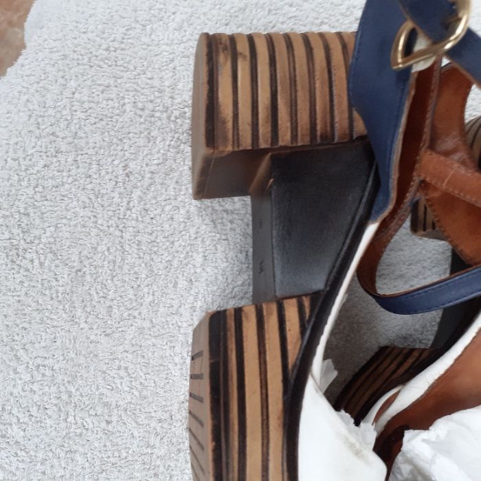 Кожени сандали и обувки от естествена кожа