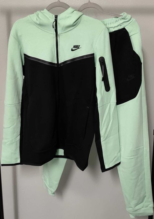 Мъжки екип Nike tech fleece нови модели 2025 trapstar