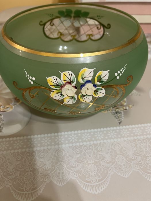 Продам хрустальную вазу