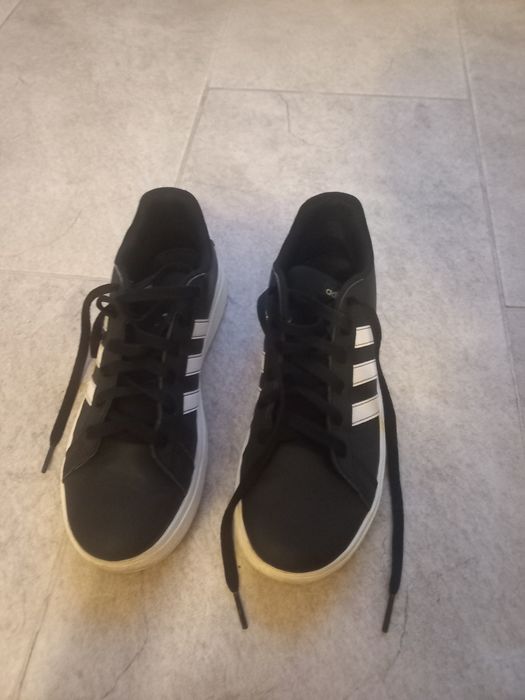 Vând adidași Adidas nr 38