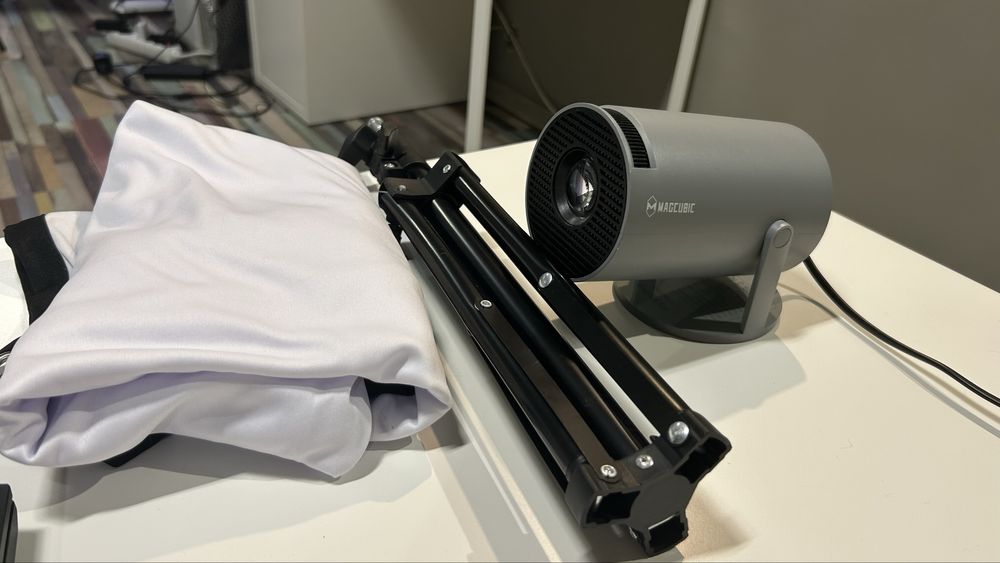 Magcubic Проектор HY300 Pro Android 1280*720P