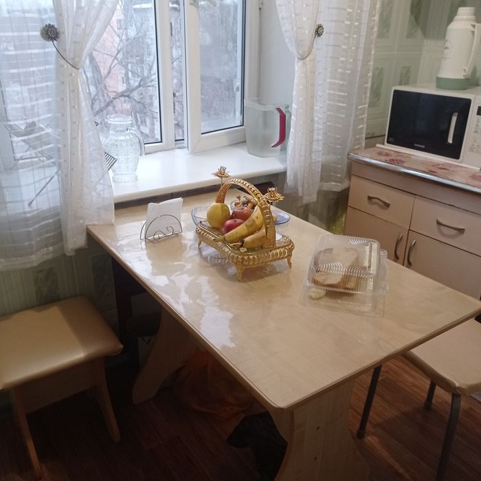 Продам3 х ком.60 м.кв.- Ломова-46