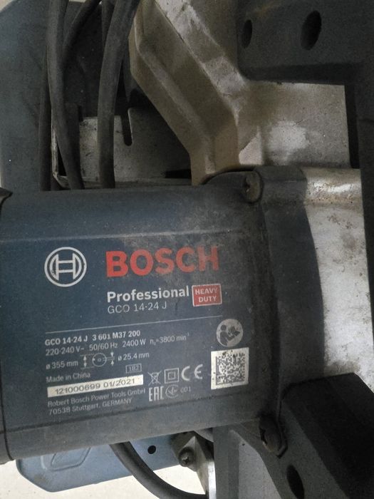 Углорез Bosch...