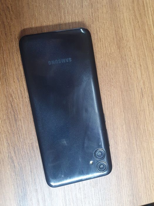 Samsung a04e много заразен