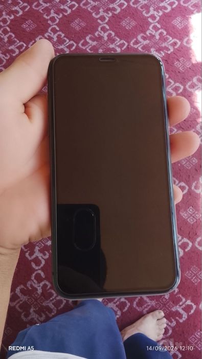 iPhone 11 128GB Black — Ideal, 100% Radnoy (Karobka bor)