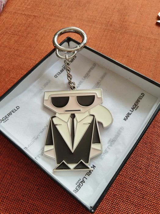 Karl Lagerfeld Уникални маркови унисекс аксесоари оригинал