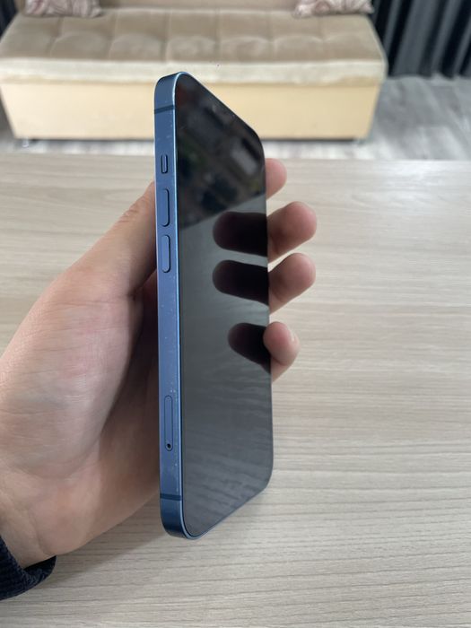 Продается Iphone 13