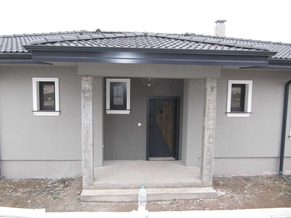 Продава се Къща в с. Марково, Област Пловдив - 167 кв.м за 2036 €/кв.м - Снимка #1