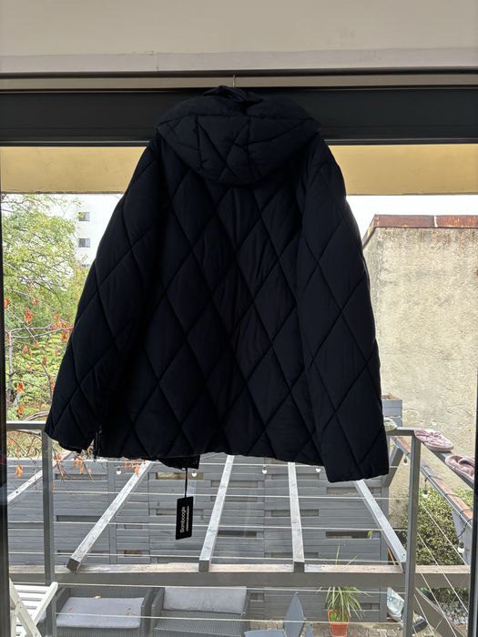 Bomboogie geaca de iarna, cu gluga si multiple buzunare, noua cu etich