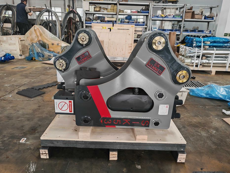 Picon hidraulic pentru buldoexcavator Volvo BL71