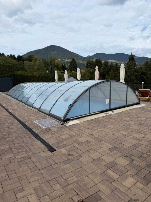 Vand acoperis pentru piscina