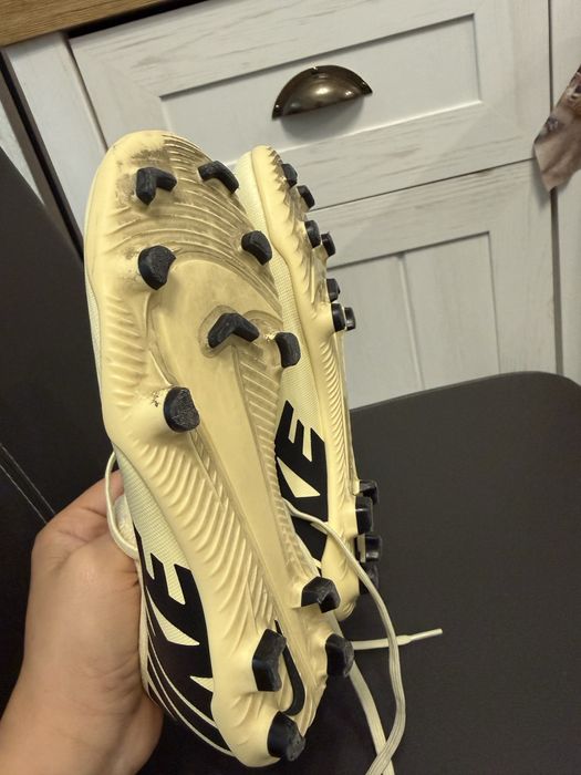 Бутонки Nike размери 33 и 34