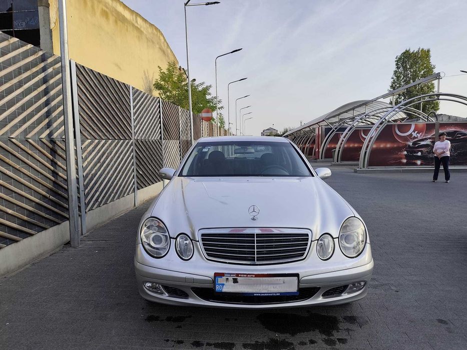 MERCEDES-BENZ E-Class 2003 — imagine 1
