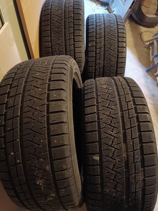 Зимние шины 255/45 R19