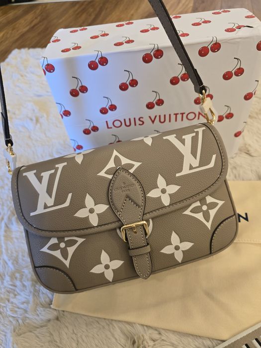 Налична чанта Louis Vuitton Diane