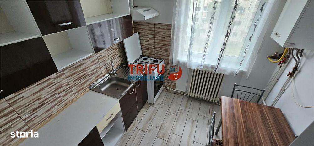 Apartament 2 camere etaj 3 Zona Cetate